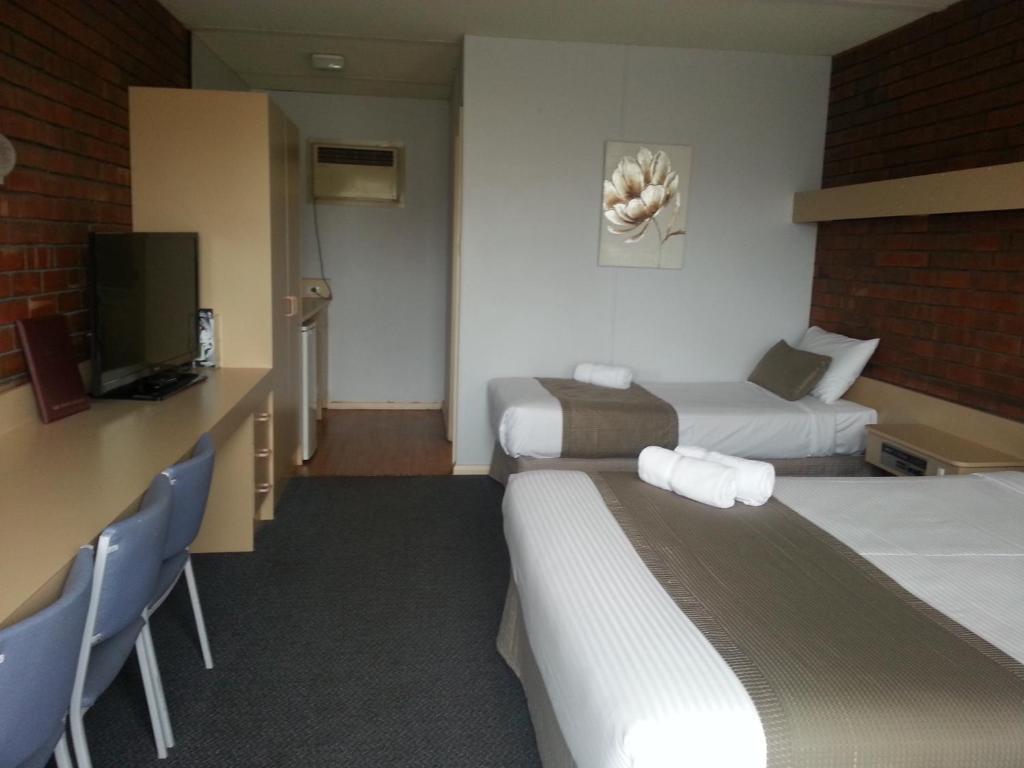 Big Valley Lakeside Paradise Motor Inn Shepparton Ruang foto
